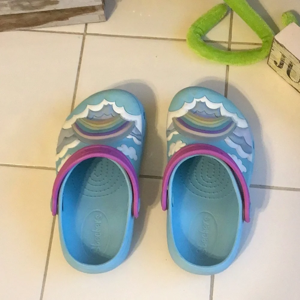 Skechers these gently